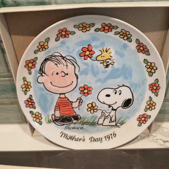 Vintage Peanuts Schulz 1976 Mother's Day Collector Plate - Picture 1 of 8